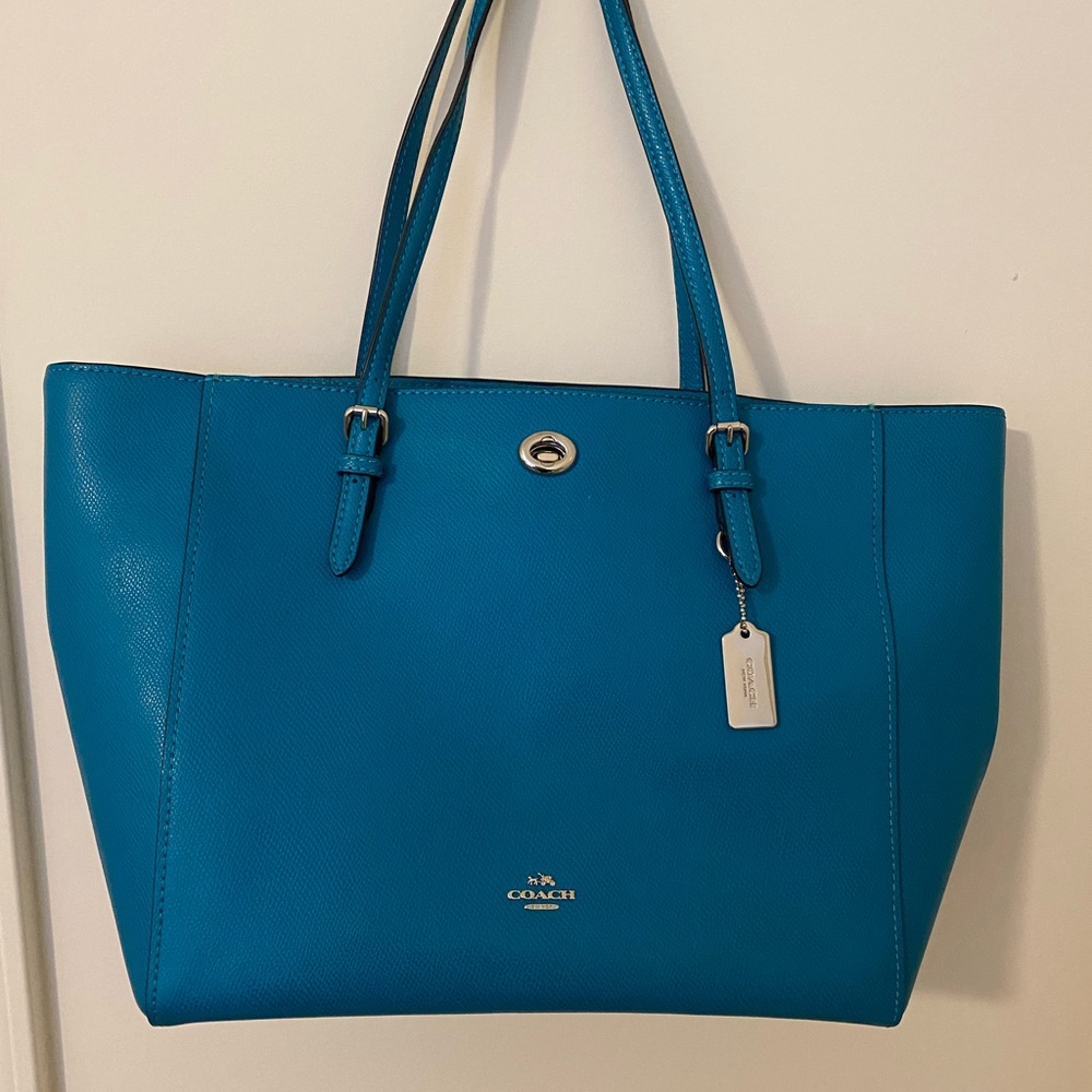 LIKE NEW! COACH TURQUOISE/TEAL BLUE LARGE TOTE BAG.